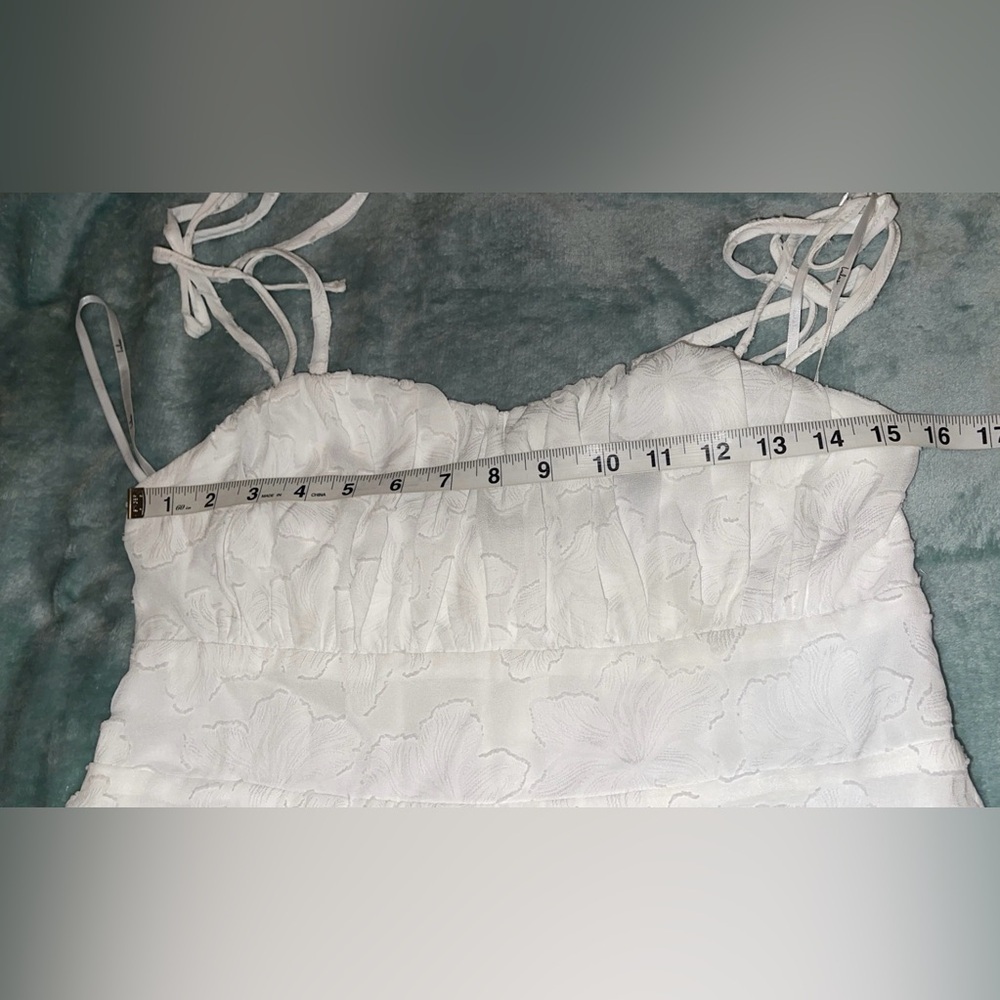 Lulus Sweet Sentiments White Jacquard Tiered Midi Dress Women’s Large NWT - Picture 8 of 13